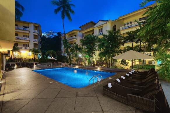 SANDALWOOD HOTEL & SUITES