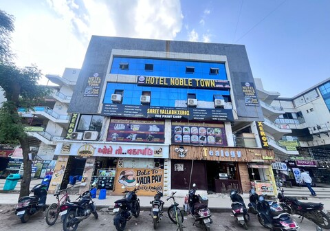 HOTEL NOBLE TOWN