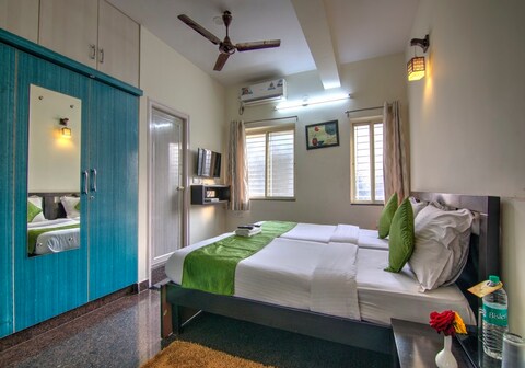 SunshineSuites Park View