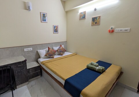 Clove by Mangrove Stays