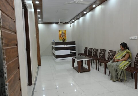 High class Bhojnalaya And Dormitory