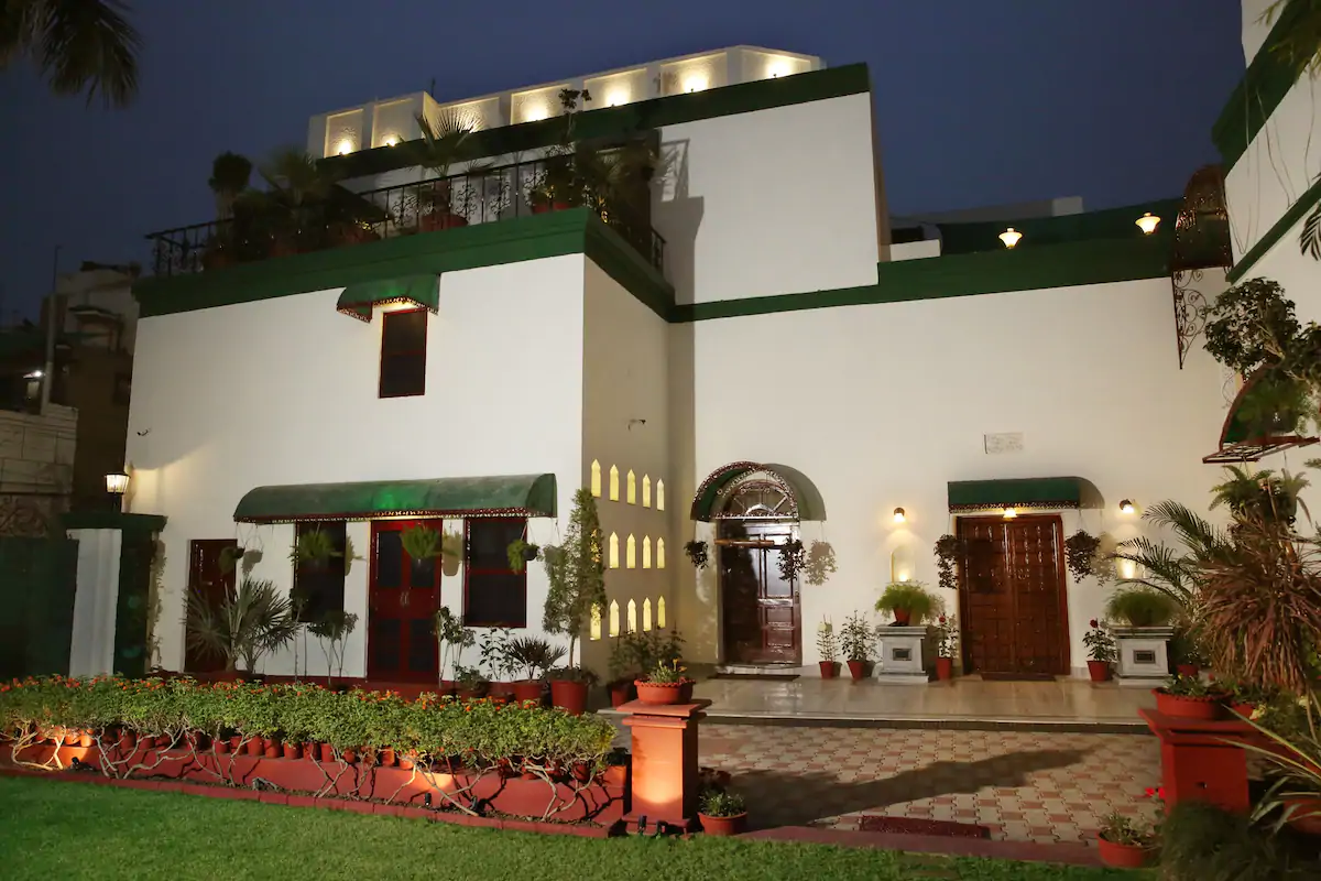 Sukhman Heritage Haveli | Rooms & Caretaker