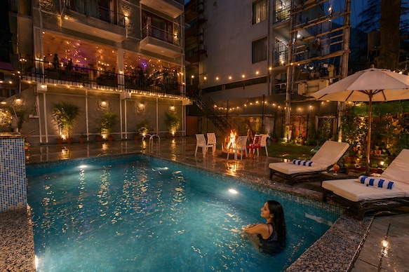 Hotel Asiia Holiday Kasol with Swimming pool (Central heated and air colled)