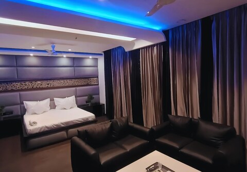 Modern 3bhk by Royal suites