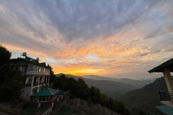 The Golden Cypress, Mukteshwar The Golden Cypress, Mukteshwar