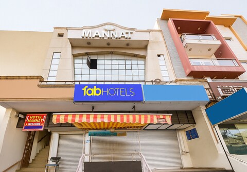 FabHotel Mannat Paschim Vihar