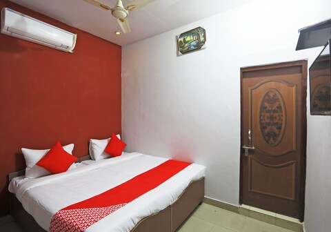 Hotel O Yadav Hotel And Restaurant