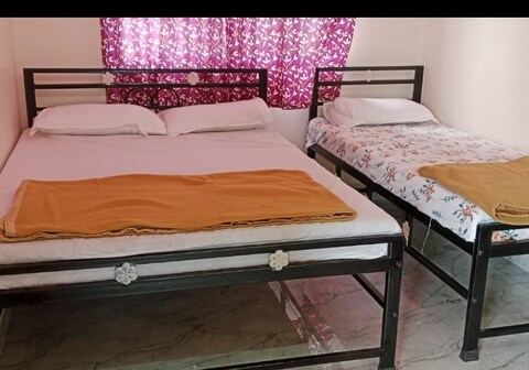 Sri Sadhguru Charan Residency