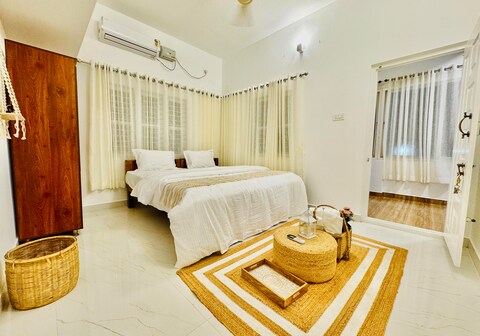 Delta view Beach stay