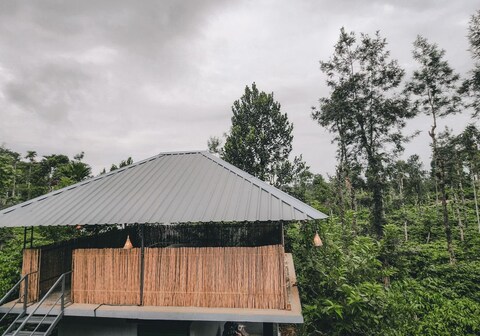Rolling Mists Premium Pool Villa