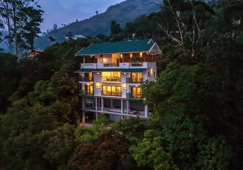 Horizon @ Paradise Valley by VEO - Part of StayVista