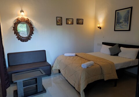 Hills And Valleys Resort