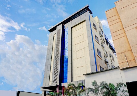 Hotel O Kohinoor Residency