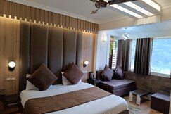 ELFIN | Lake Facing Premium Stay Mall Road, Nainital ELFIN | Lake Facing Premium Stay Mall Road, Nainital