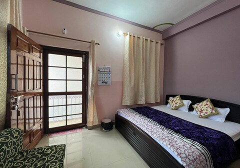 Saket Homestay