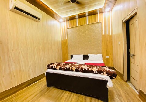 Super Hotel O CC Inn