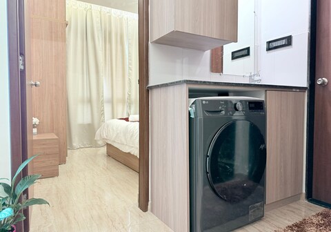 Vrush's home