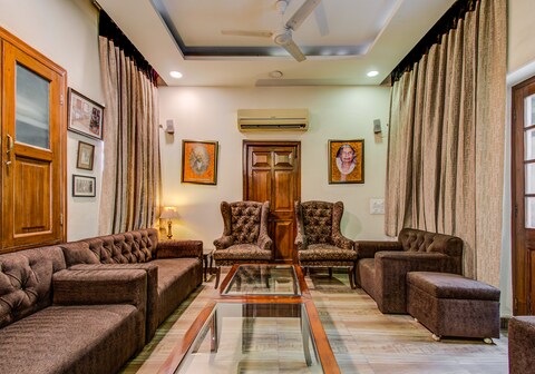 The Narula Inn | Bed & Breakfast
