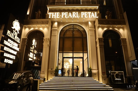 The Pearl Petal Hotel