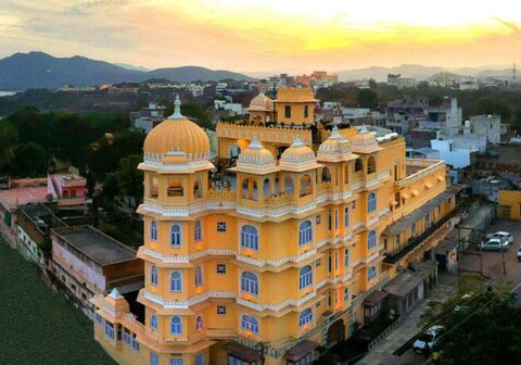 Bloom Boutique | Lake Pichola