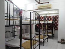 Xpress AC Dormitory - Dadar, Mumbai Xpress AC Dormitory - Dadar, Mumbai
