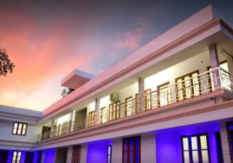 Kuttivilayil Stay in