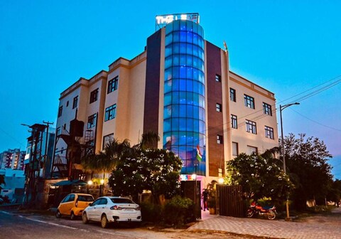 Hotel The Leaf