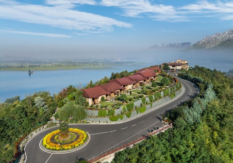 Taj Dal View, Srinagar