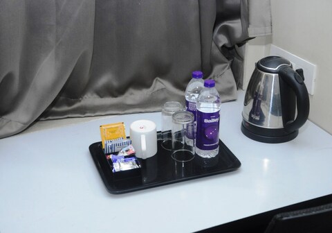 Housemate Superior Apartments in Kharadi