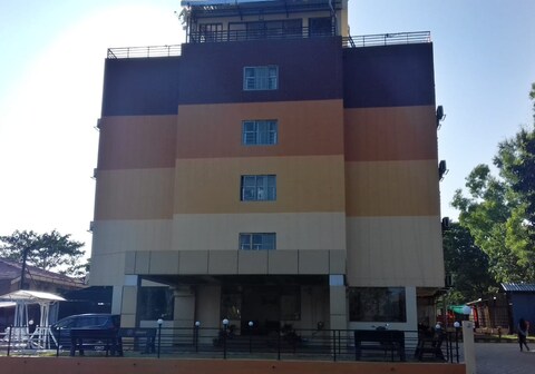 Hotel Kansar Palace by Sky Stays