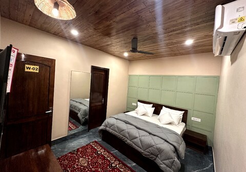 Hotel sixty 60