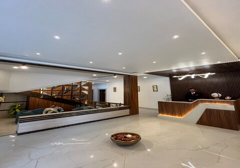 HOTEL D ROYAL PALM