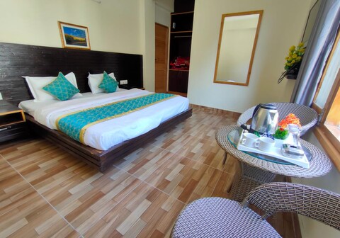 Moreish Stay | Rooms with Mountain view