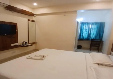 FabHotel Purple Grand