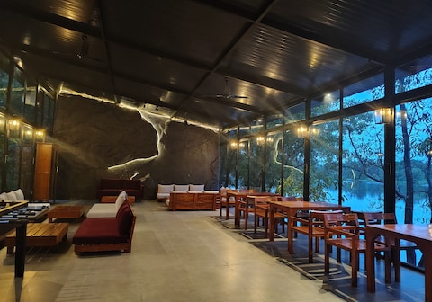 The Waterfront Kolad