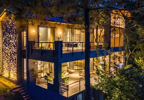 SaffronStays The Hill Abode