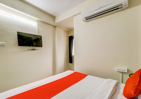 Super Hotel O The Crown Inn