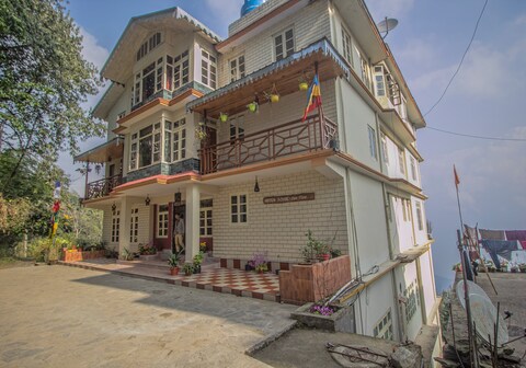 Hidden House FairView