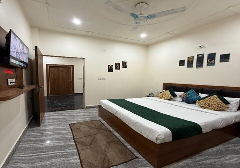 Hotel Brij Vaas