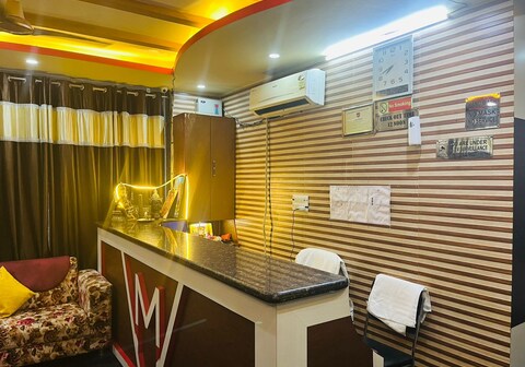 MK Hotel & Restaurant Near Main Market