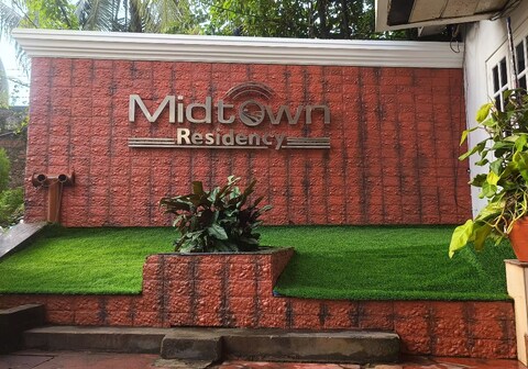 Mid Town Residency