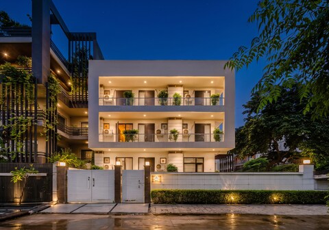 Royal Residence Golf View