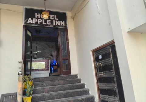 HOTEL O APPLE INN