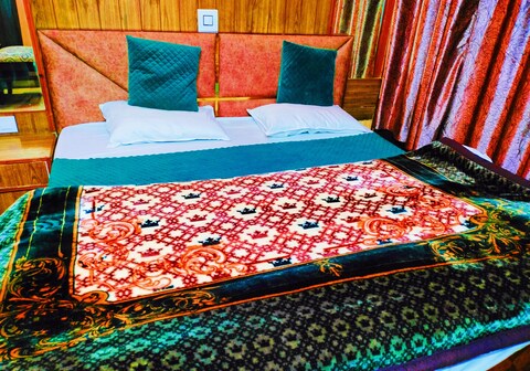 Hotel Kanha
