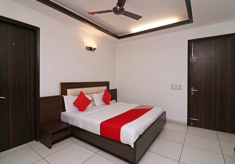 Wonderland Inn Near Aravali Biodiversity Park