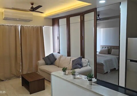 Luxury 1BHK Apartment BKC by Zenia