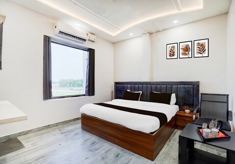 Hotel O Hanuman Gadi Formerly Alankar Lawn