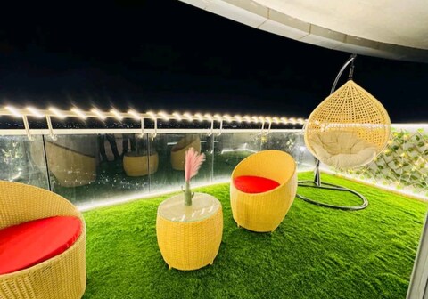 Supernova studio apartment