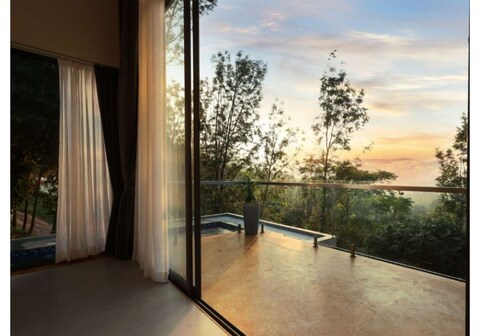 Zim's Luxor Villas