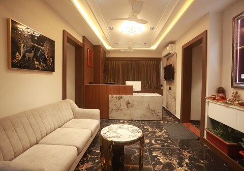 Hotel Radhe Inn